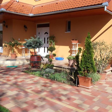 Gal Apartmanhaz Harkany Luaran gambar